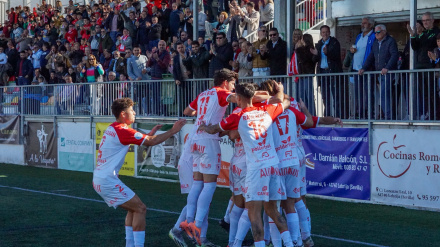 Los jugadores del Atlético Antoniano celebrando uno de los goles ante el CF Lorca Deportiva