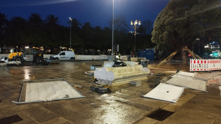 Vallas caídas en el Obelisco por el temporal
