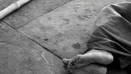 Imagen de una persona en la calle.