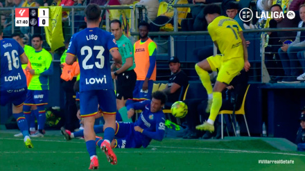 Momento en que Milla recibe un pelotazo de Buchanan