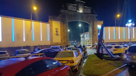 Vehículos a las puertas de Navantia este miércoles