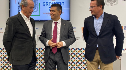 Presentación informativa del forfait del Ayuntamiento de Granada para los esquiadores de Sierra Nevada