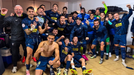 El vestuario de UCAM CF festeja el triunfo
