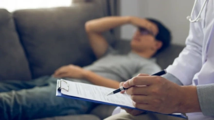 La patronal abre una doble batalla: el salario mínimo y el "problemón" de las bajas laborales