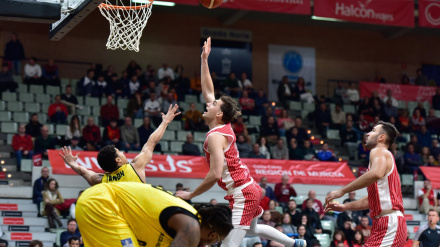 Will Falk sigue sumando minutos