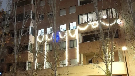 Las decoraciones navideñas que podrían provocar un incendio en segundos