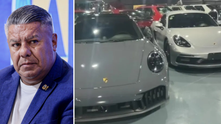 En una mansión han descubierto una enorme colección de coches de lujo atribuidos al Chiqui Tapia.