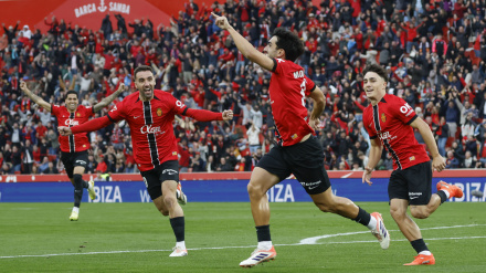 Morlanes celebra su gol, en el Mallorca - Elche