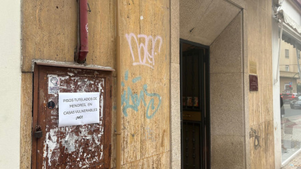 El piso tutelado se ubica en el número 2 de la calle Gil Cordero