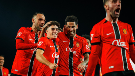 Los jugadores del RCD Mallorca celebran la victoria ante el Elche