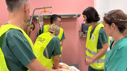 El Hospital de Jaén se entrena para actuar en partos de riesgo con simulación avanzada