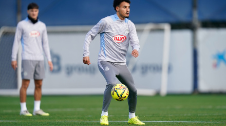 Omar, en imagen, durante el entrenamiento de hoy del Espanyol en Sant Adrià.