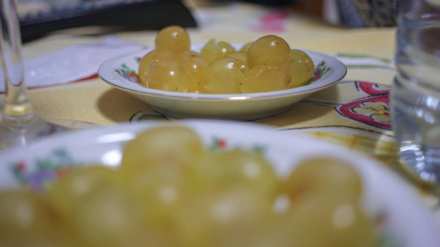 Fotografía recurso de uvas para las campanadas