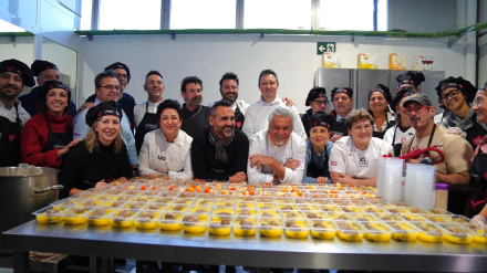 Chefs de la provincia de Alicante elaborando menús navideños en AGS