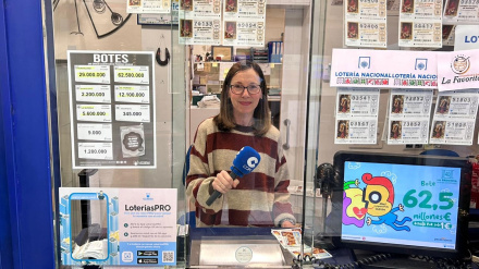 Susana González, administradora de lotería en Oviedo