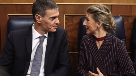 El presidente del Gobierno, Pedro Sánchez, y la vicepresidenta segunda y ministra e Trabajo y Economía Social, Yolanda Díaz