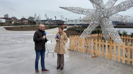 La alcaldesa de Gijón, Carmen Moriyón, con el periodista de COPE Gijón, Marcos Martín, en Naval Azul