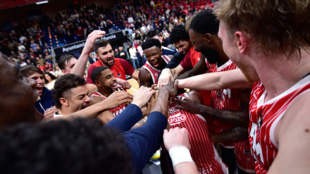 UCAM  Murcia CB acaricia la Copa del Rey