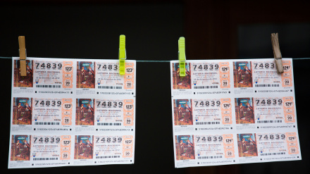 D6Y33G Loteria Nacional, National Lottery tickets on sale in Spain