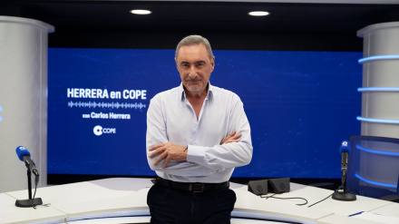 Carlos Herrera en los estudios de COPE