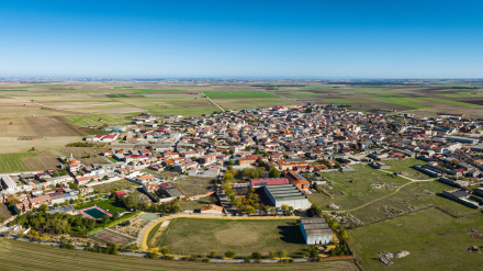Vista aérea del pequeño pueblo de Campaspero en la provincia de Valladolid