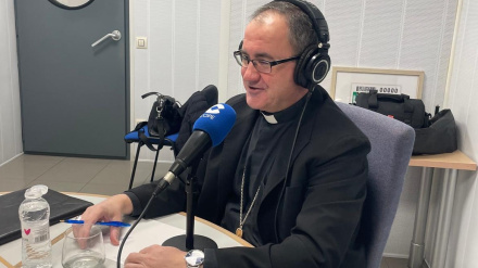 El obispo de La Rioja, Santos Montoya, invita a “mirar el Belén como un espejo” para reencontrar la esperanza esta Navidad