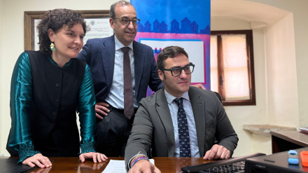 Iris Jugo, Rafa Mateos y Jorge Suárez en el momento del registro oficial del ‘Bidbook’