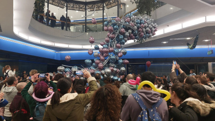 Fin de año infantil en el centro comercial de Los Rosales