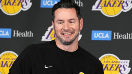 JJ Redick, entrenador de Los Ángeles Lakers.