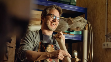 Naza Adán, el luthier que salvó un taller centenario en Valencia