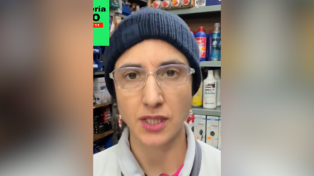 Ana, ferretera, en el vídeo