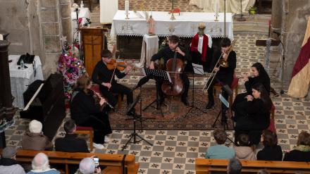 Un momento de la actuación en la iglesia parroquial