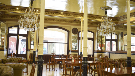 Los salones del Círculo Amistad Numancia de Soria han celebrado el cambio de año desde 1848