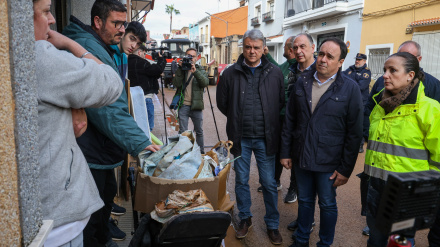 Juanfran Pérez Llorca visita diferentes poblaciones afectadas por el último episodio de lluvias