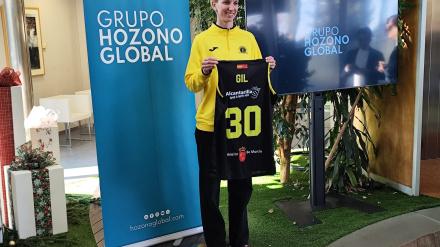 Laura Gil vuelve a casa 19 años después