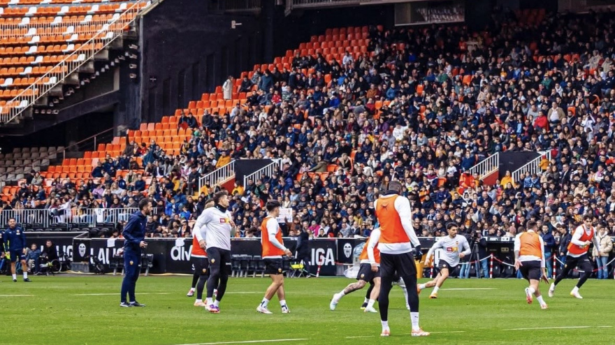 Mestalla sigue confiando en el trabajo de Corberán
