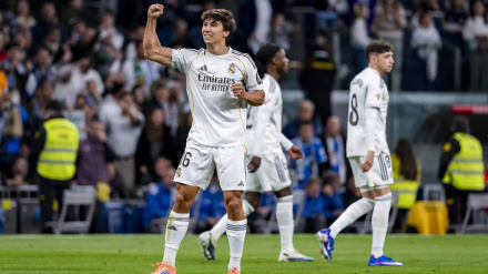 Gonzalo García celebra uno de los goles durante el Real Madrid-Betis