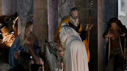 Firma de Restán, lunes 5 de enero