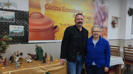 Javier Braje y sor Clara Gallego están al frente de la Cocina Económica de Santiago