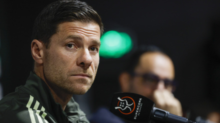 Xabi Alonso en la rueda de prensa previa a la semifinal de Supercopa de España contra el Atlético de Madrid