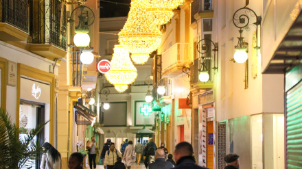 Imagen de una calle de Lorca en Navidad