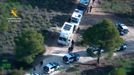 63 detenidos tras la rave en el Cenajo en Férez