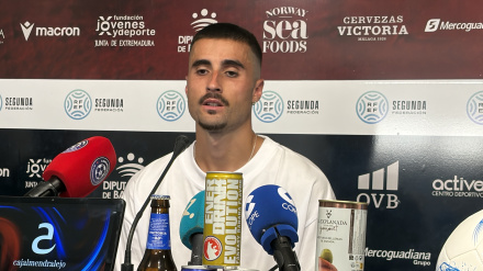 Barace, jugador del CD Extremadura