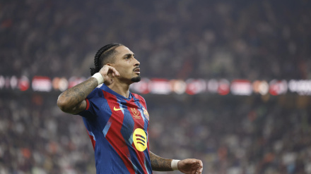 Raphinha celebra el 1-0 del Barcelona contra el Real Madrid