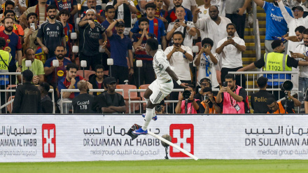 Vinicius celebra el 1-1 del Real Madrid contra el Barcelona en la Supercopa de España