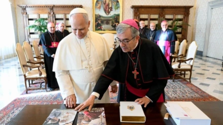 El Papa León XIV junto al presidente de la CEE, Luis Argüello