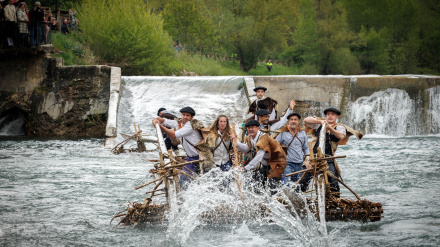 Imagen de archivo de el Día de la Almadía de Burgui, uno de los proyectos subvencionados.