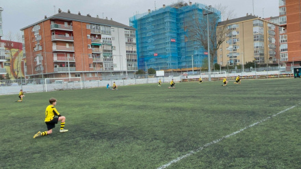 Imagen de la protesta en un partido por parte de algunos jugadores del CD Lakua