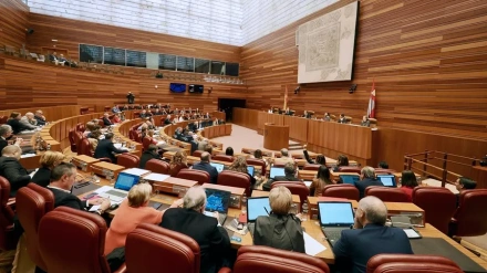El presidente de la Junta agota los tiempos y marca el rumbo de las próximas elecciones el 15 de marzo
