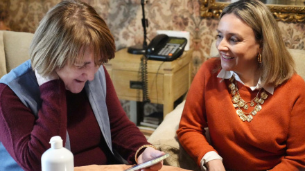 La consejera de Política Social, Conchita Ruíz, junto a Fuensanta